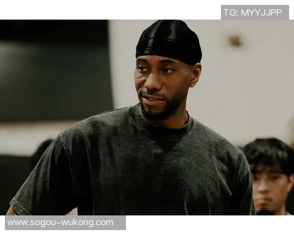 快船队飞往多伦多遭遇航班延误近十小时球员心情受影响